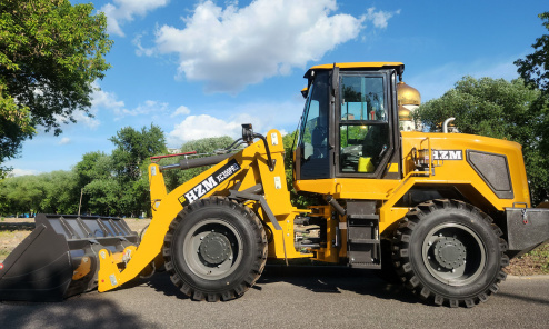 Фронтальный погрузчик HZM XC300 PRO